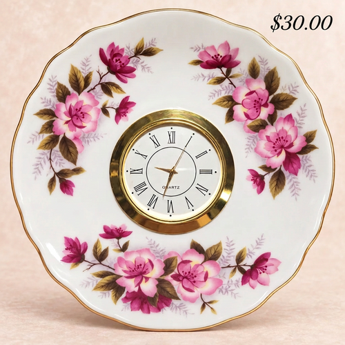 Blushing Plate Clock